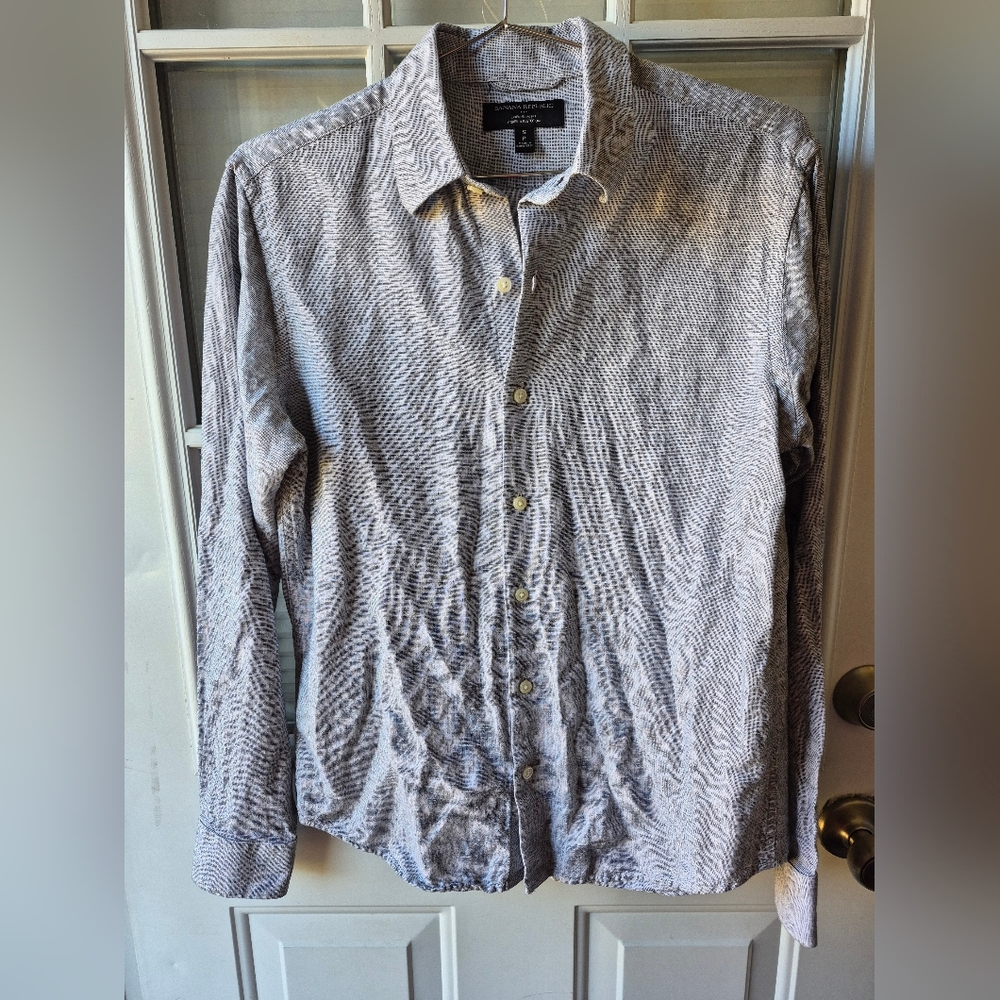 Banana Republic Men's Textured Gray Linen Dress Shirt